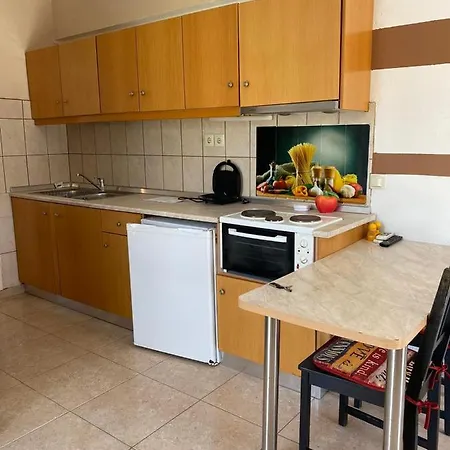 Toula's Apartman Faliráki