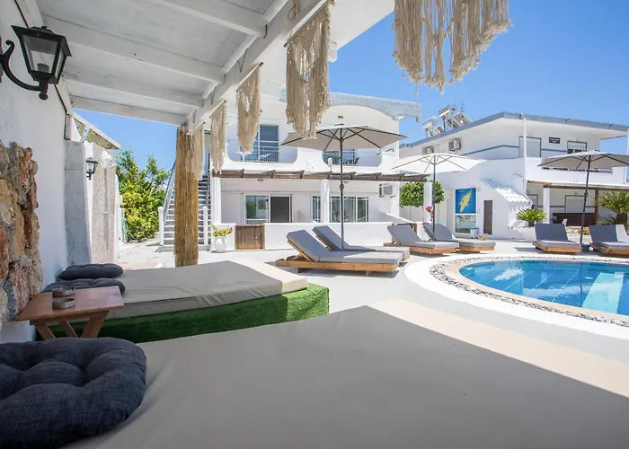 Toula's 法里拉基